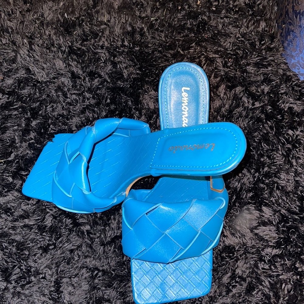 Slippers - Picture 6 of 6